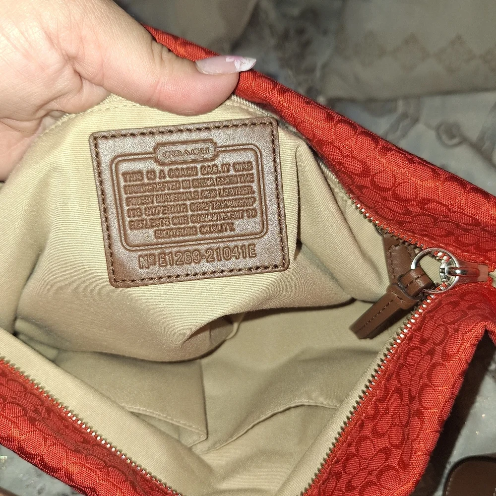 Coach crossbody - Picture 7 of 10